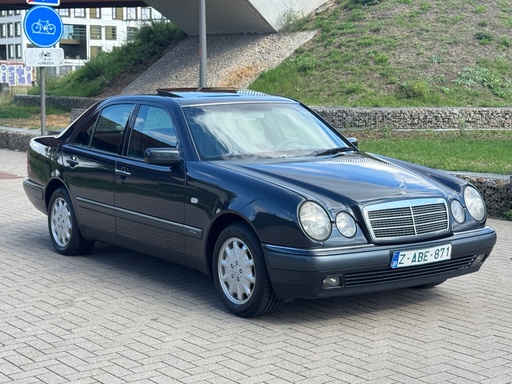 Mercedes E280 | Benzine | Automaat